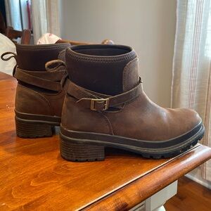 Muck boots with neoprene